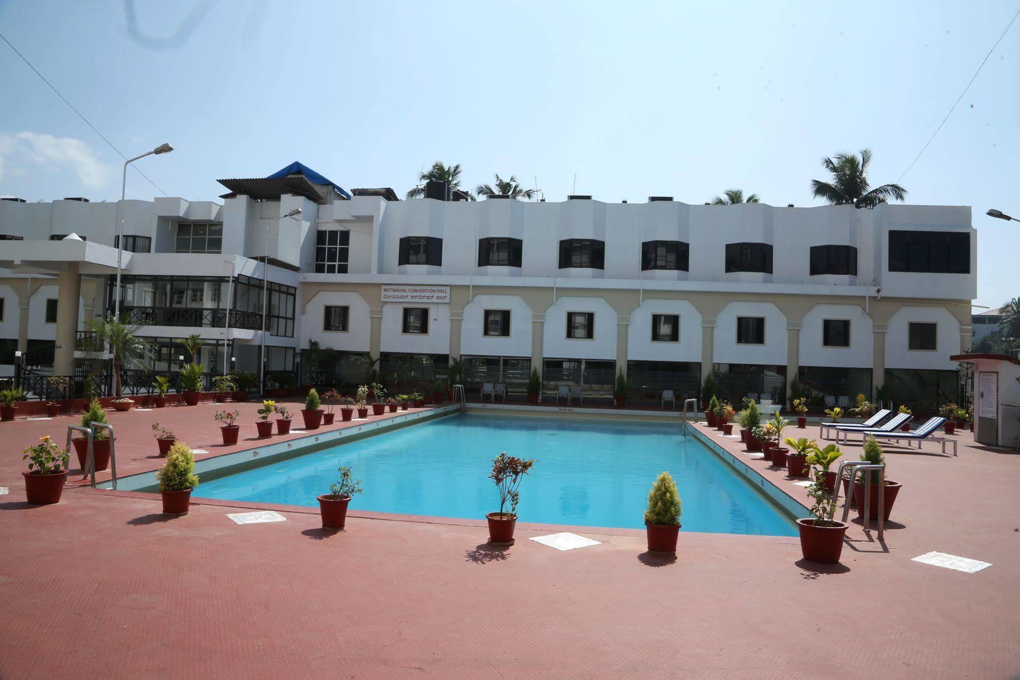 Hotel Moti Mahal Mangalore Exterior foto